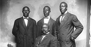 Black/white quartet image